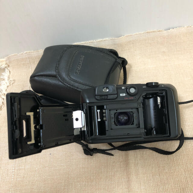 Canon(キヤノン)の【専用】フィルムカメラ　2個　Canon  PENTAX ジャンク品 スマホ/家電/カメラのカメラ(フィルムカメラ)の商品写真