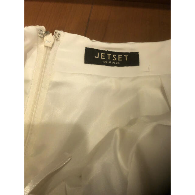 JET SET(ジェットセット)のジェットセット　未使用　しっかり　タフタスカート レディースのスカート(ひざ丈スカート)の商品写真