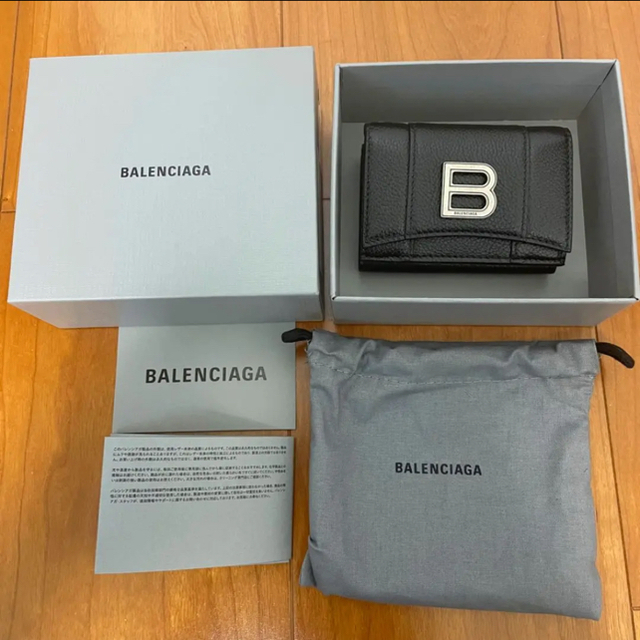 Balenciaga(バレンシアガ)の新品　バレンシアガ　3つ折り財布　600212 レディースのファッション小物(財布)の商品写真