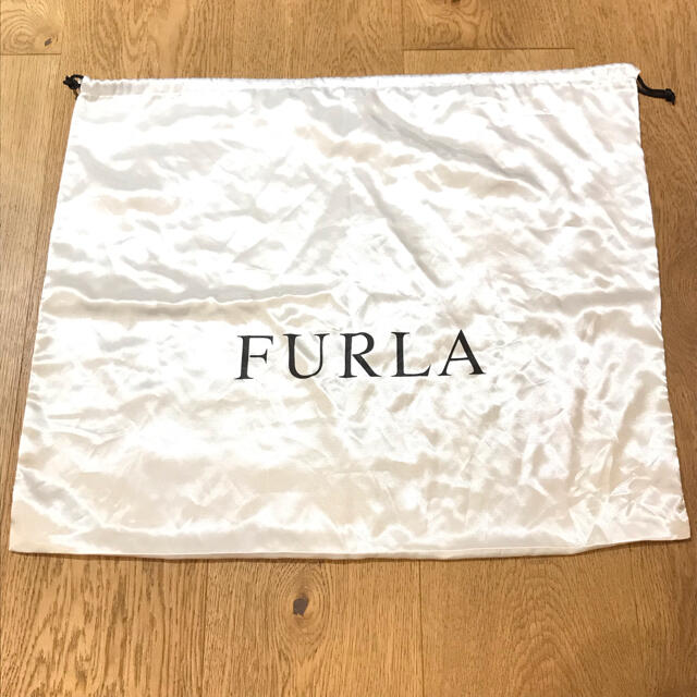 Furla(フルラ)のFURLA フルラ　保存袋　巾着袋 レディースのバッグ(ショップ袋)の商品写真