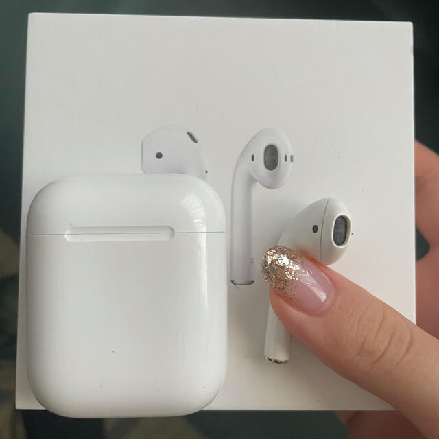 純正品　airpods 第二世代　右耳+充電ケース