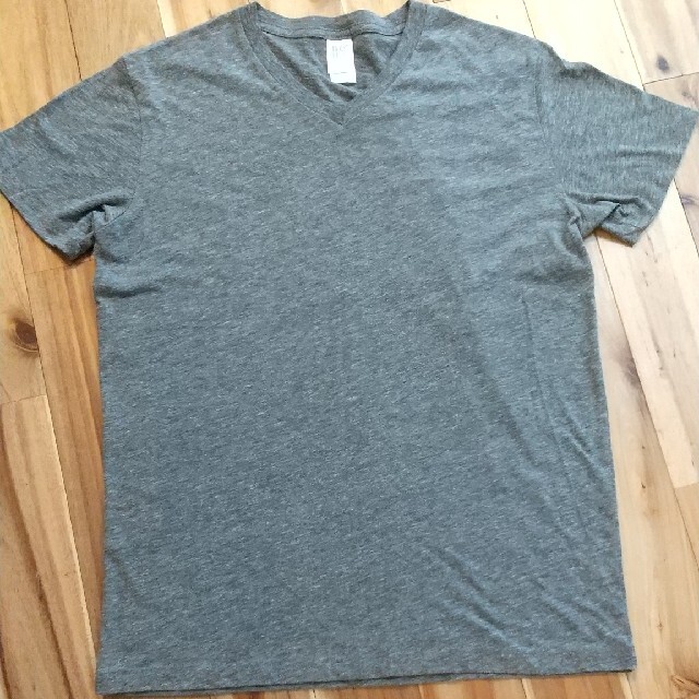 B&Hco ビグアメ グレー VネックTシャツ S メンズのトップス(Tシャツ/カットソー(半袖/袖なし))の商品写真