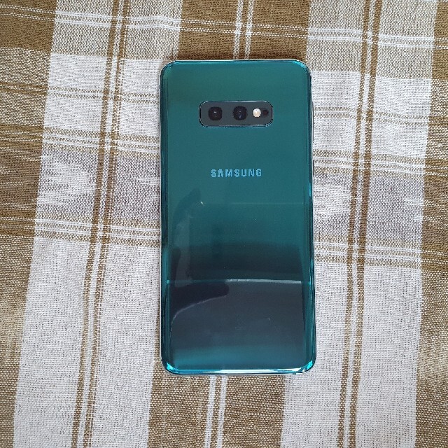 Galaxy S10e SM-G9700 プリズムグリーンスマートフォン/携帯電話