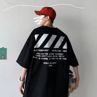 No."01" 韓国　半袖　Tシャツ　バッグプリント 　ブラック(Tシャツ/カットソー(半袖/袖なし))