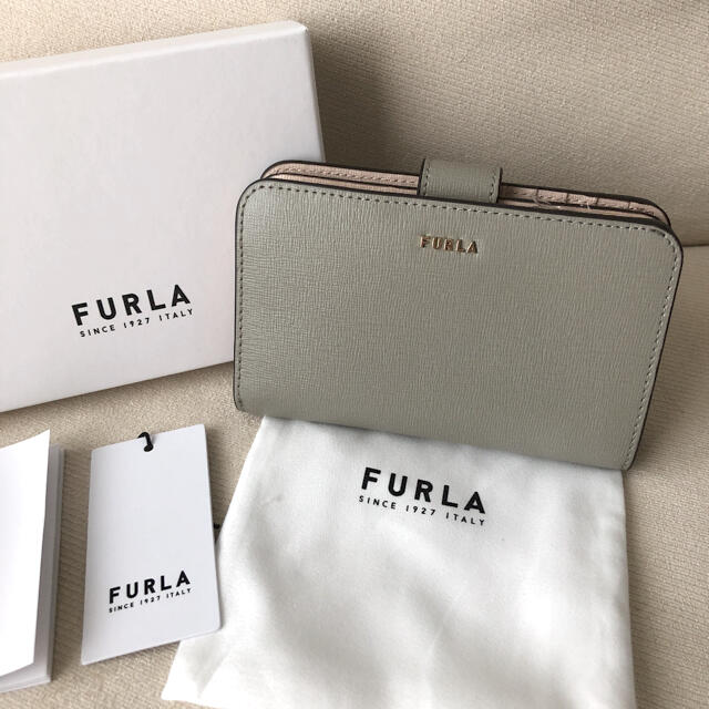 Furla(フルラ)の付属品全て有り★新品 FURLA 2021年秋冬新作 バビロンM グレーベージュ レディースのファッション小物(財布)の商品写真