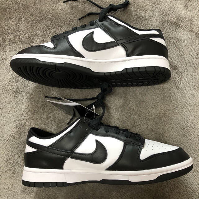 NIKE(ナイキ)のNIKE DUNK LOW RETRO WHITE BLACK 27.5  メンズの靴/シューズ(スニーカー)の商品写真