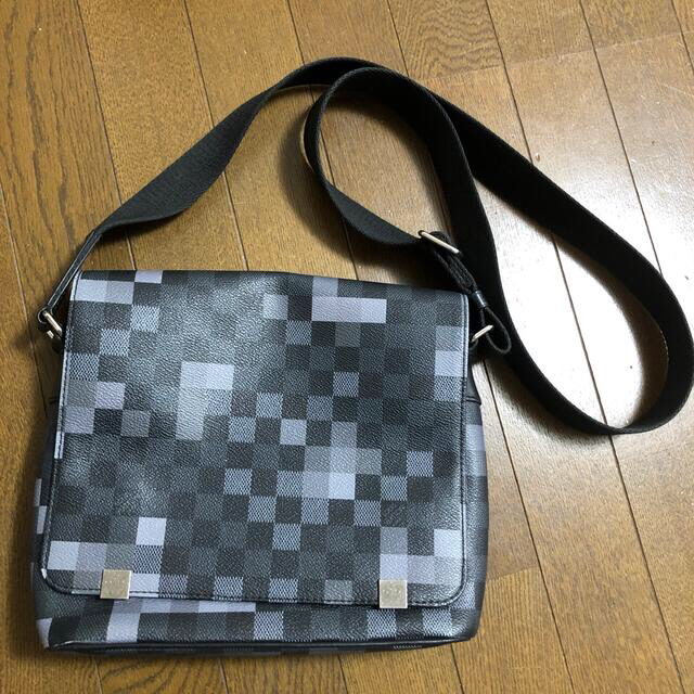 N40072 LOUIS VUITTON ディストリクトPM　ダミエ　ピクセル