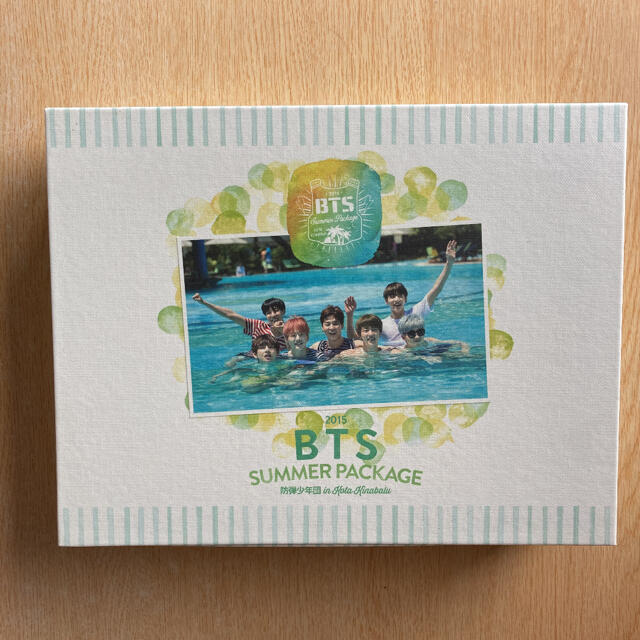 防弾少年団(BTS)(ボウダンショウネンダン)のBTS サマパケ SUMMER PACKAGE 2015 日本語字幕付き ジン エンタメ/ホビーのCD(K-POP/アジア)の商品写真