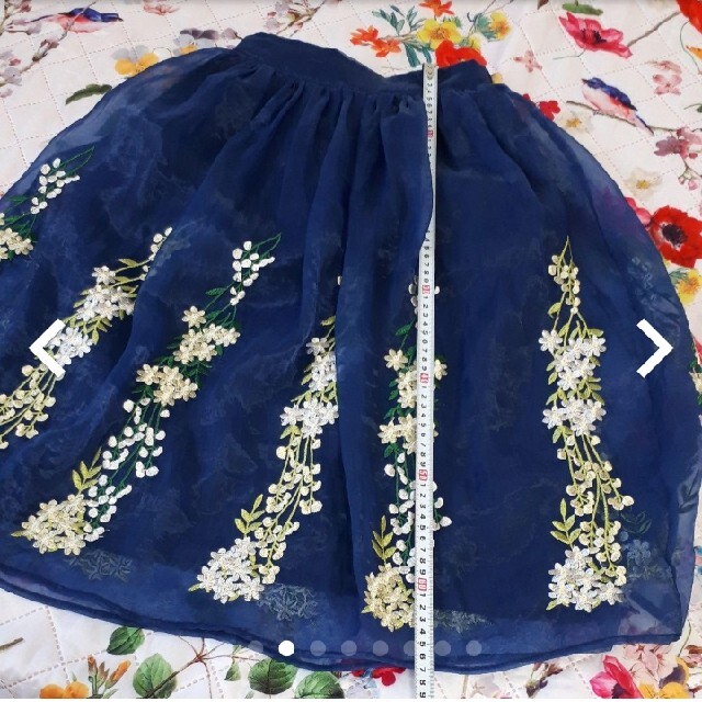 tocco(トッコ)のトッコクローゼット　オーガンジー刺繍スカート レディースのスカート(ひざ丈スカート)の商品写真