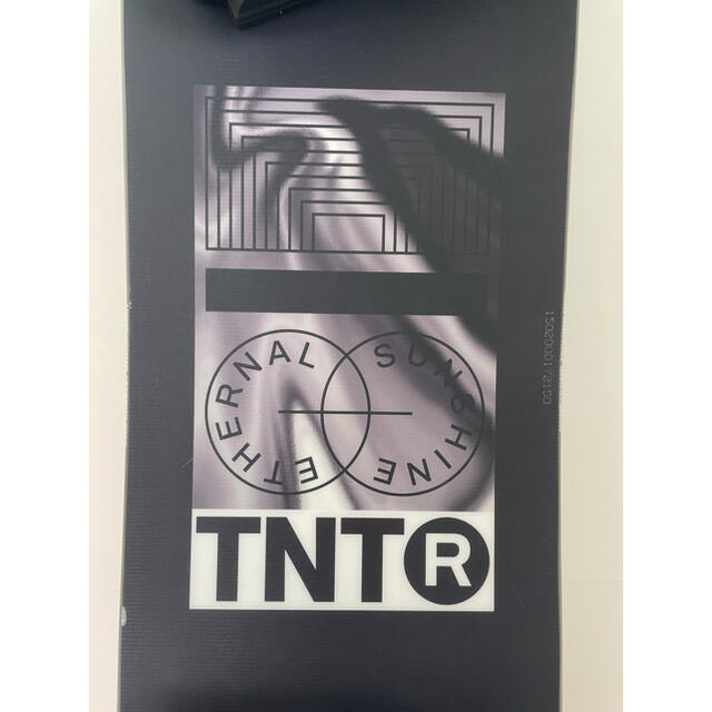 fanatic(ファナティック)の【最終値下げ】グラトリ最強スノーボード TNT R FANATIC 150cm スポーツ/アウトドアのスノーボード(ボード)の商品写真