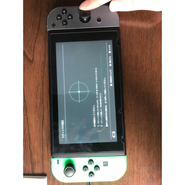 Nintendo Switch(ニンテンドースイッチ)のニンテンドー スイッチ ジョイコン ネオングリーン 左 動作確認済み エンタメ/ホビーのゲームソフト/ゲーム機本体(携帯用ゲーム機本体)の商品写真
