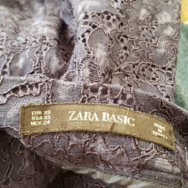 ZARA(ザラ)のZARA　BASIC　サイズ24レースタイトスカート レディースのスカート(ひざ丈スカート)の商品写真