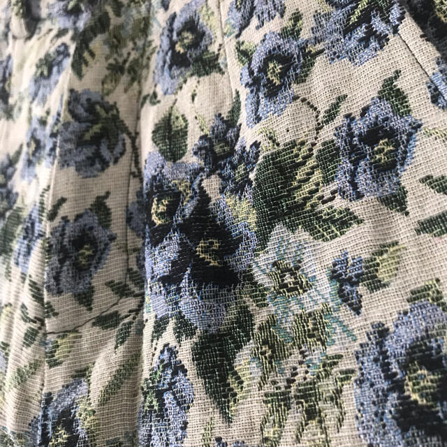 TOGA(トーガ)の［JOHN ］ITALIAN FLORAL JACQUARD パンツ レディースのパンツ(カジュアルパンツ)の商品写真