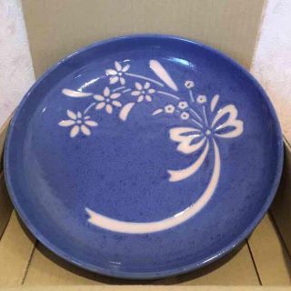 【新品】花柄のお皿♡♡(食器)