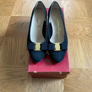 サルヴァトーレフェラガモ(Salvatore Ferragamo)のｻﾙﾊﾞﾄｰﾚﾌｪﾗｶﾞﾓ パンプス(ハイヒール/パンプス)