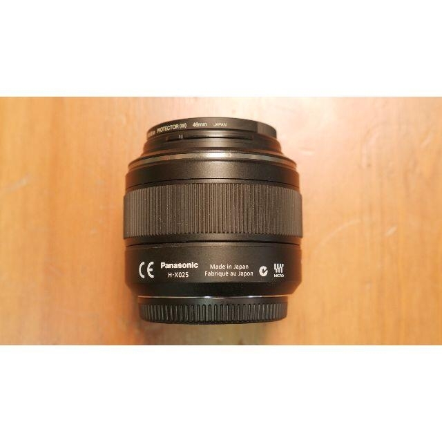 パナソニック 単焦点 LUMIX 25mm F1.4 H-X025 スマホ/家電/カメラのカメラ(レンズ(単焦点))の商品写真