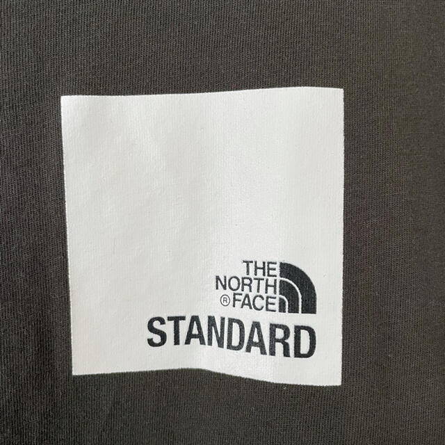 THE NORTH FACE(ザノースフェイス)のTHE NORTH FACE STANDARD  Tシャツ　XL カーキ色 メンズのトップス(Tシャツ/カットソー(半袖/袖なし))の商品写真