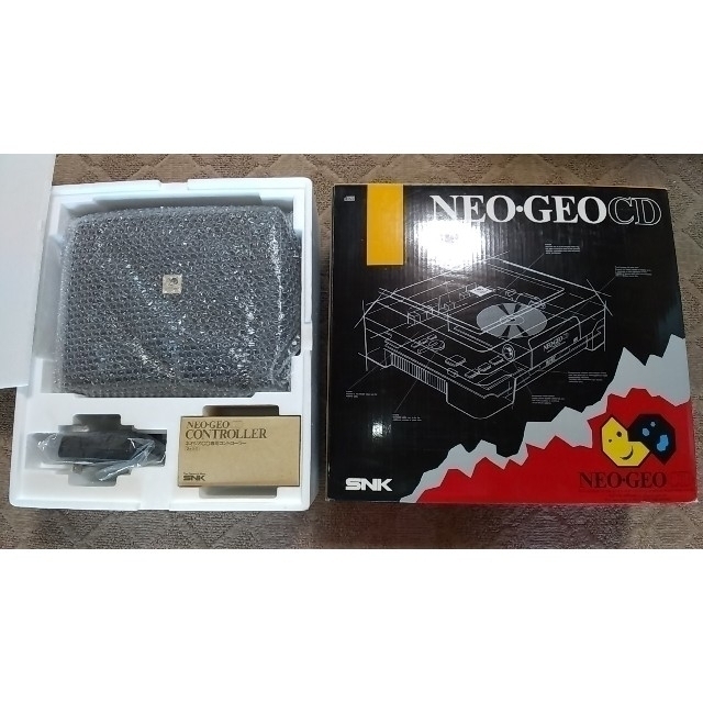 NEOGEO(ネオジオ)の⚡NEOGEO⚡ ネオジオCD 本体 箱説　ソフト3本付き　❗動作確認済み❗  エンタメ/ホビーのゲームソフト/ゲーム機本体(家庭用ゲーム機本体)の商品写真