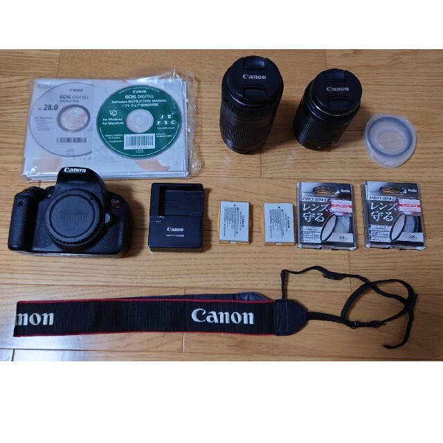 Canon EOS Kiss X7i ダブルズームキットカメラ