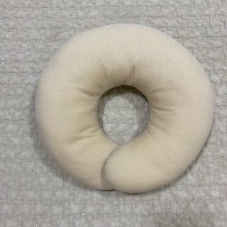 エスメラルダ　ドーナツ枕(枕)