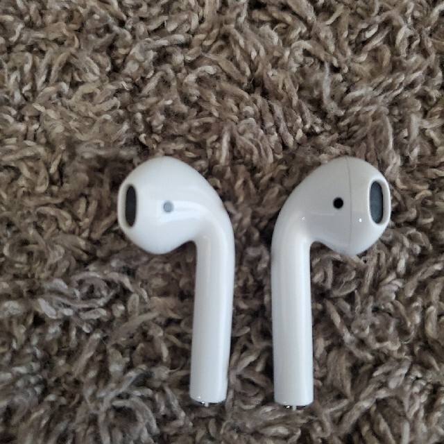 AirPods　第1世代 2