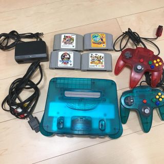 ニンテンドウ64(NINTENDO 64)の任天堂64 本体　クリアブルー(家庭用ゲーム機本体)