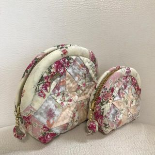 ハンドメイド　ミニ　ポーチ　（お揃い）2点セット (ポーチ)