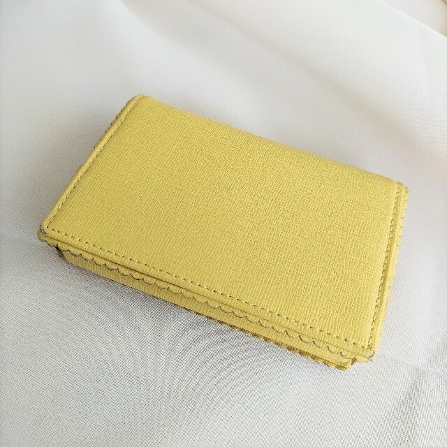 Furla(フルラ)の【FURLA】二つ折り お財布 イエロー メンズのファッション小物(折り財布)の商品写真