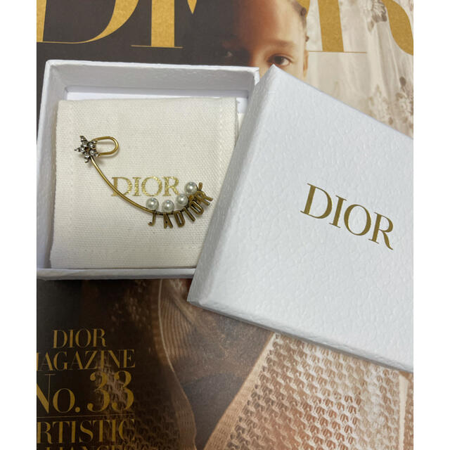 dior イヤーカフ　ピアスレディース