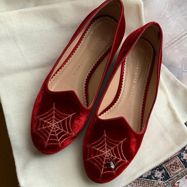 Charlotte Olympia(シャルロットオリンピア)の9月末まで❤️シャーロットオリンピア　スパイダー刺繍❤️定価97000 レディースの靴/シューズ(バレエシューズ)の商品写真