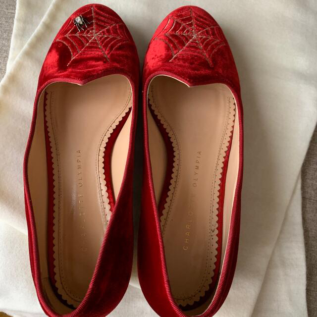 Charlotte Olympia(シャルロットオリンピア)の9月末まで❤️シャーロットオリンピア　スパイダー刺繍❤️定価97000 レディースの靴/シューズ(バレエシューズ)の商品写真