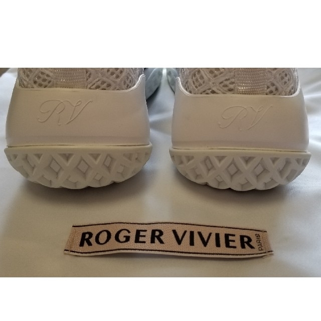 ROGER VIVIER(ロジェヴィヴィエ)のビジュースニーカー　厚底　白　37 レディースの靴/シューズ(スニーカー)の商品写真