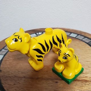 レゴ(Lego)の⭐LEGO duplo⭐レゴ・デュプロ⭐動物・トラ親子⭐(知育玩具)