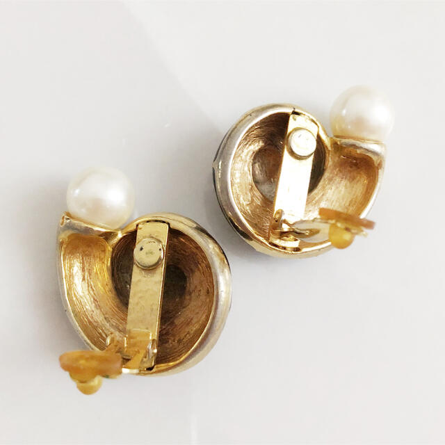 Vintage ＊ black conch &  pearl earring レディースのアクセサリー(イヤリング)の商品写真