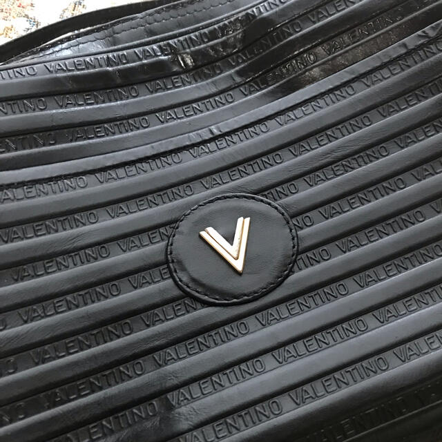 VALENTINO(ヴァレンティノ)の専用 レディースのバッグ(ショルダーバッグ)の商品写真