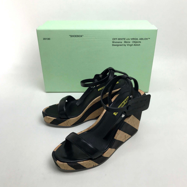 OFF-WHITE(オフホワイト)のオフホワイト OFF-WHITE Striped Wedge Sandal D680161000 ウエッジウッド サンダル レザー ブラック レディースの靴/シューズ(サンダル)の商品写真