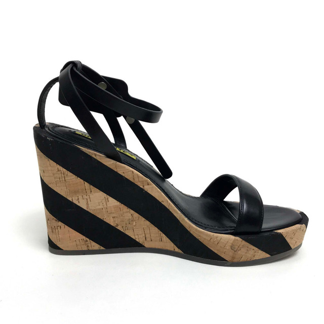 OFF-WHITE(オフホワイト)のオフホワイト OFF-WHITE Striped Wedge Sandal D680161000 ウエッジウッド サンダル レザー ブラック レディースの靴/シューズ(サンダル)の商品写真