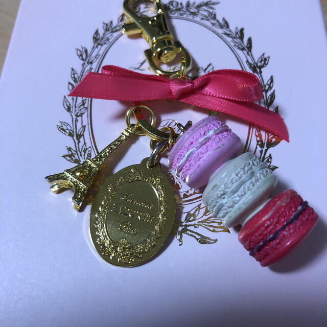 LADUREE(ラデュレ)のラデュレ マカロン エッフェル塔 キーホルダー used レディースのアクセサリー(チャーム)の商品写真