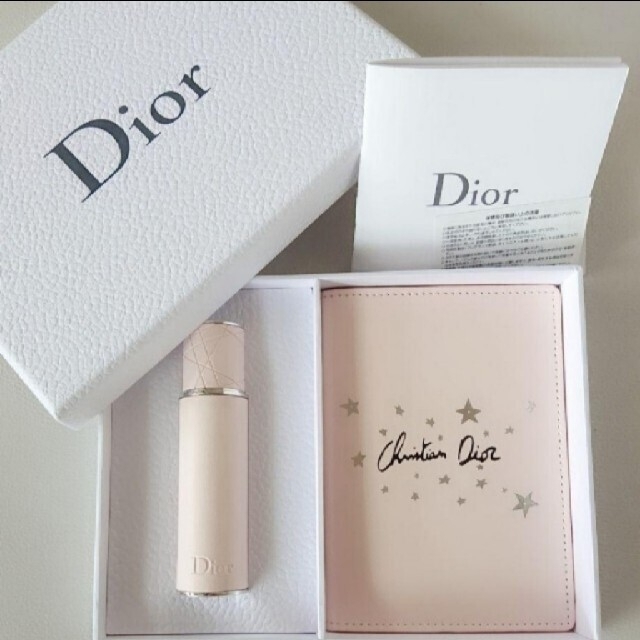 Dior(ディオール)のDior 非売品 プラチナ会員 ギフト エンタメ/ホビーのコレクション(ノベルティグッズ)の商品写真