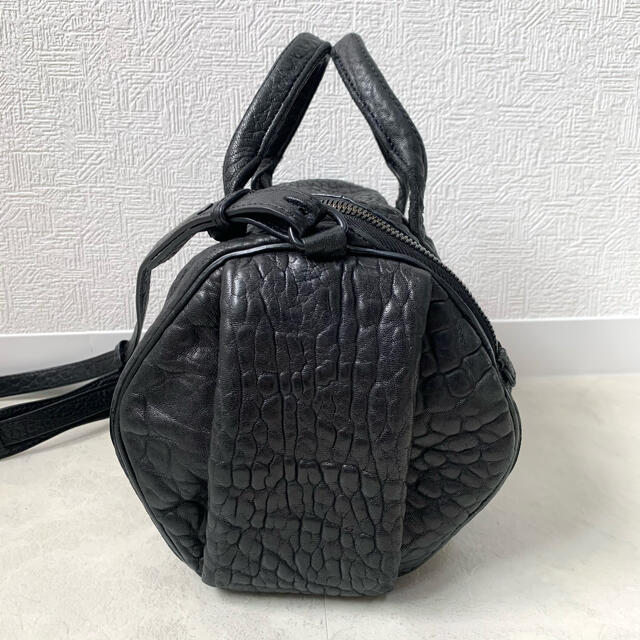 Alexander Wang(アレキサンダーワン)のアレキサンダーワン　ロッキー　2way ショルダーバッグ　スタッズ　レザー　黒 レディースのバッグ(ショルダーバッグ)の商品写真