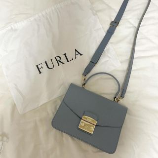 フルラ(Furla)の美品！FURLAフルラ メトロポリス ショルダーバッグ(ショルダーバッグ)