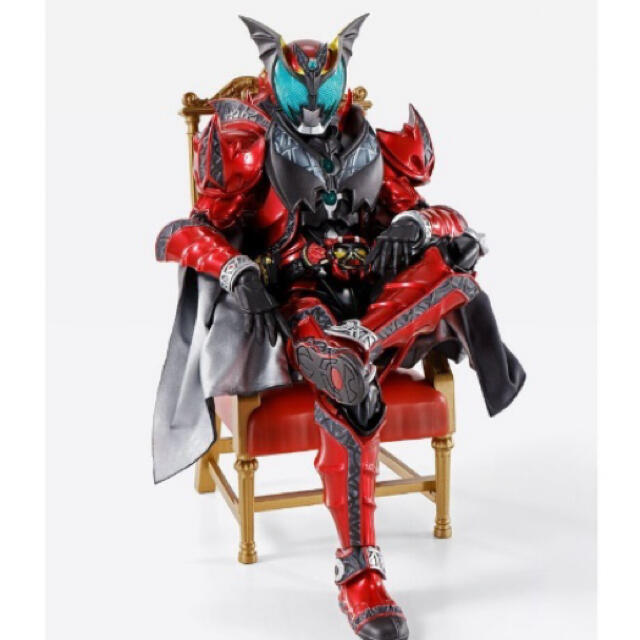 S.H.Figuarts（真骨彫製法） 仮面ライダーダークキバ ストリート