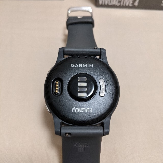 スタンド付 Garmin Vivoactive4 シルバー スマートウォッチ