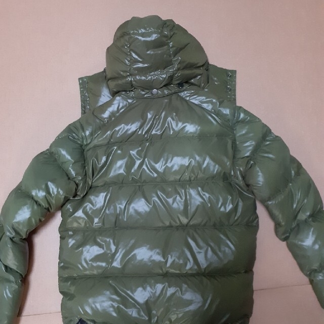 MONCLER(モンクレール)のMONCLERダウンジャケット メンズのジャケット/アウター(ダウンジャケット)の商品写真