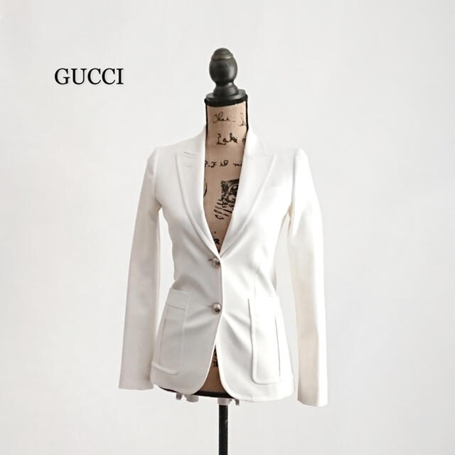 Gucci(グッチ)のseka様専用　GUCCI グッチ ジャケット ホワイト レディース レディースのジャケット/アウター(テーラードジャケット)の商品写真