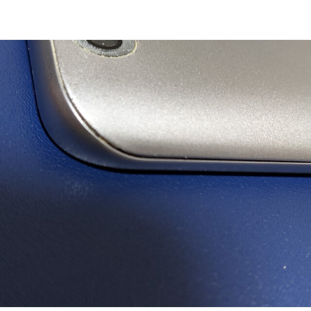HUAWEI(ファーウェイ)のdtab Compact d-02k シルバー　ジャンク品 スマホ/家電/カメラのPC/タブレット(タブレット)の商品写真