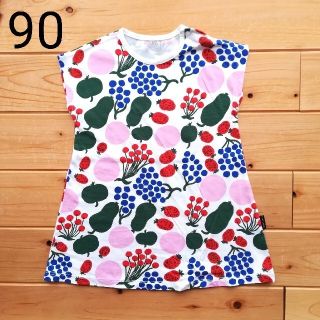 マリメッコ(marimekko)のmarimekko ユニクロ 　ワンピース　花柄　女の子　海外限定　日本未入荷(ワンピース)