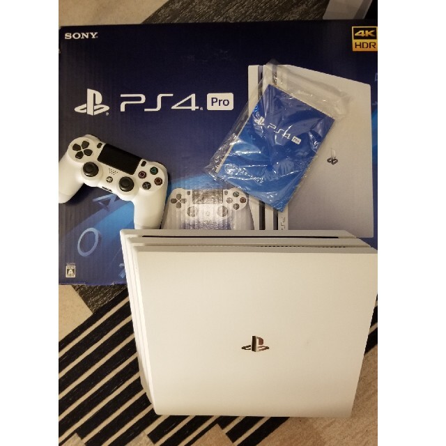 PS4 PRO 1TB ホワイト（CUH-7000B）