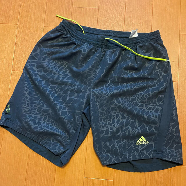 adidas(アディダス)のアディダス　トレーニングウェア　上下セット スポーツ/アウトドアのランニング(ウェア)の商品写真