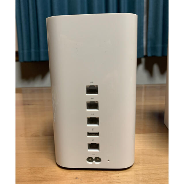 Mac (Apple)(マック)のApple AirPort(AirMac) Time Capsule 2TB スマホ/家電/カメラのPC/タブレット(PC周辺機器)の商品写真